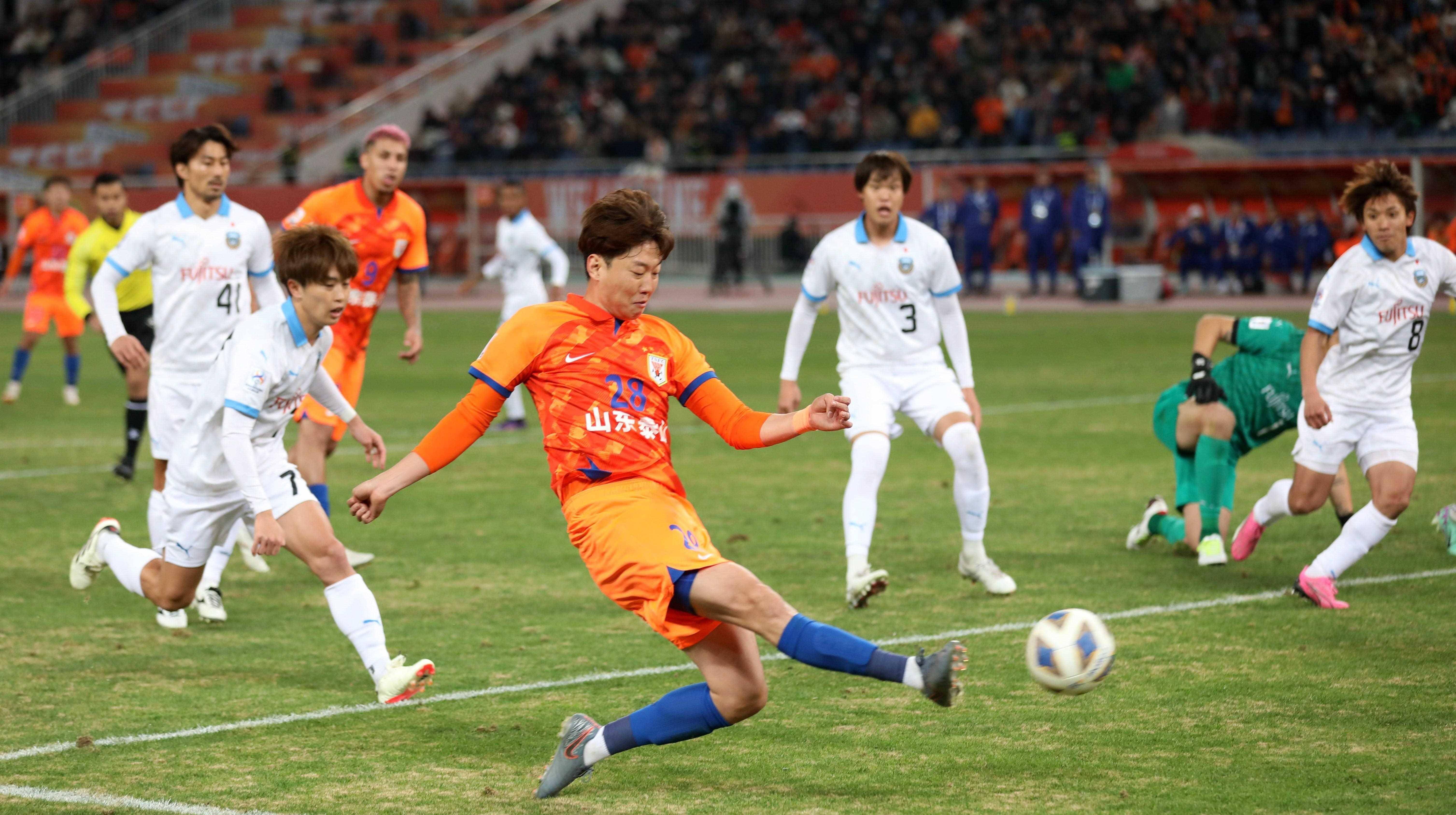 包含山东队在比赛中展现出强大实力,无可阻挡,引发热议的词条 包含山东队在比赛中展现出强大实力,无可阻挡,引发热议的词条