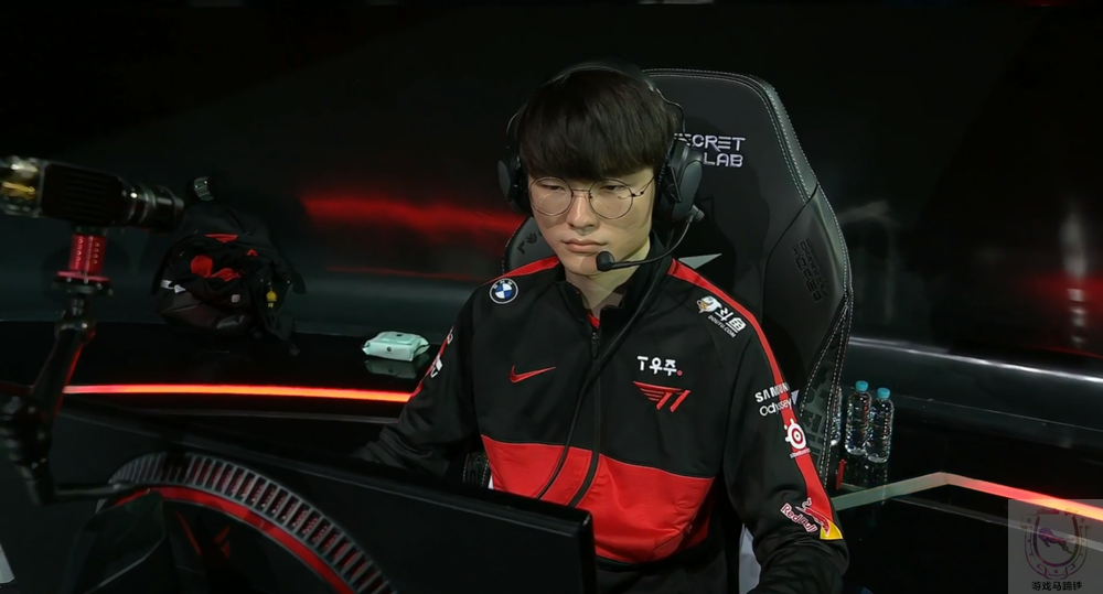 开云下载-包含TSM绝杀PSG，ShowMaker操刀奇招英雄翻盘焦点之战半决赛，引爆全场热议的词条