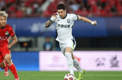 开云体育-IG碾压WBG，Canyon团战一打五强强对话小组赛，点燃全场激情