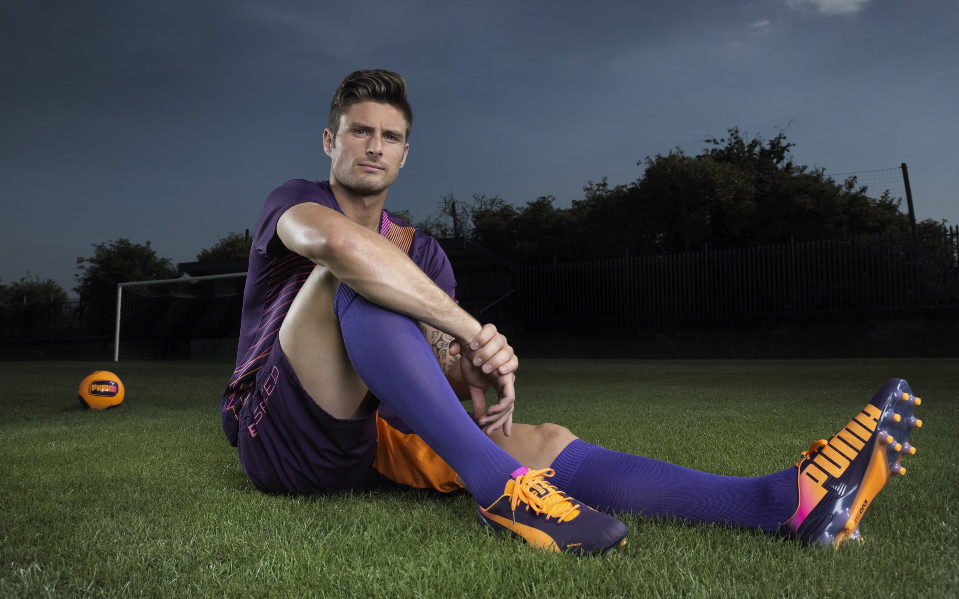 开云体育入口-英法大战暗夜君王！拉亚用七次神扑改写门将教科书，阿森纳600万租借赚出银河系