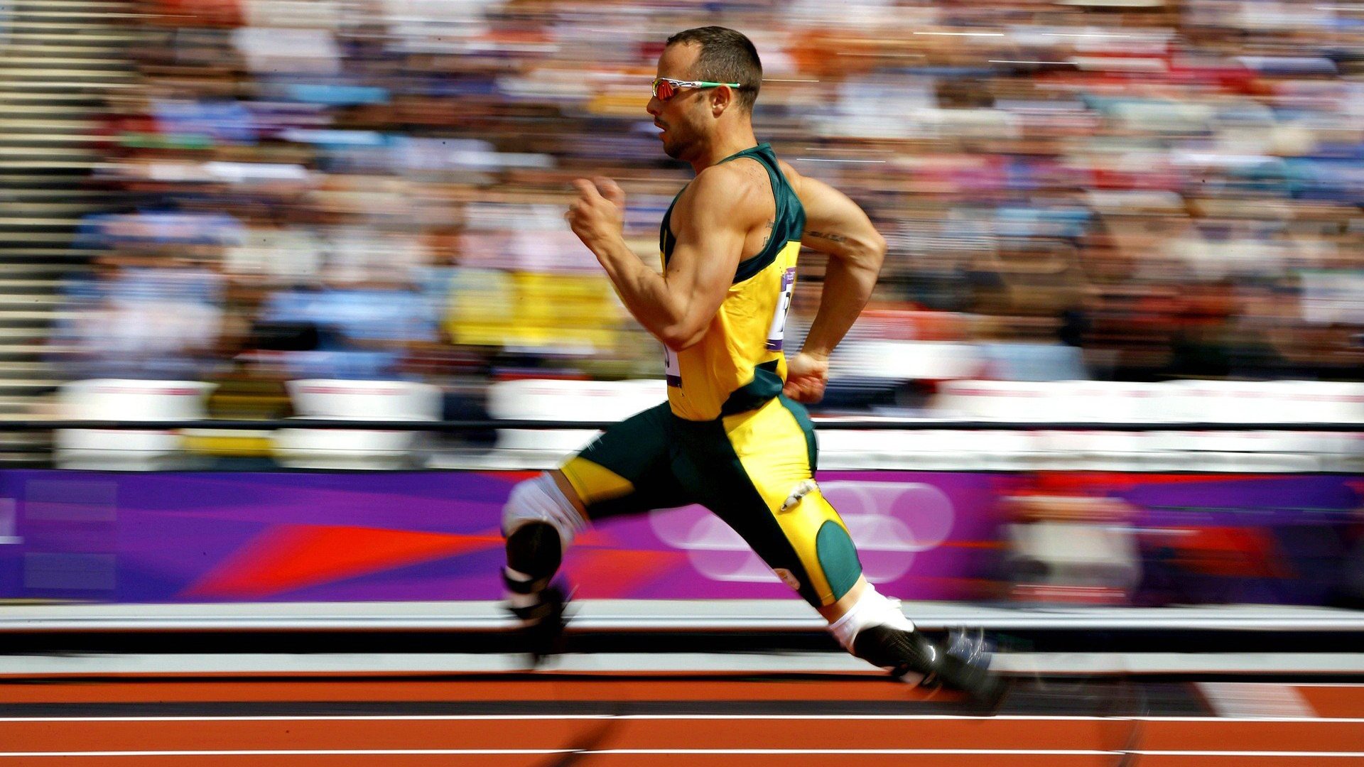 引擎轰鸣与凡人神话,马丁内利的进攻风暴,如何撕碎F1年度争冠之夜的天幕?